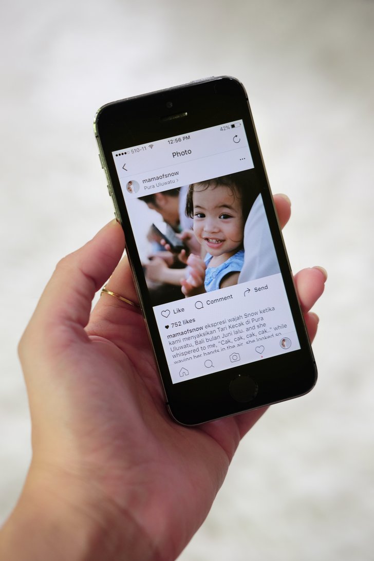 Safe Sharing On Social Media Woop.id