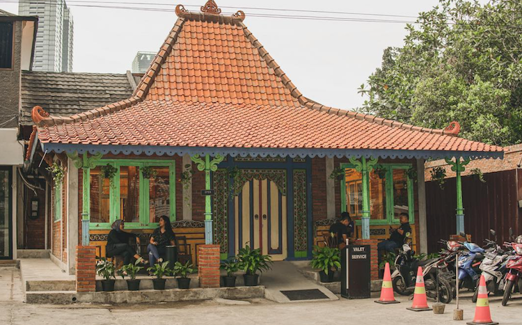 Menyeruput Kopi Jakarta Serasa Kampung Halaman di Ragil Coffee - Woop.id