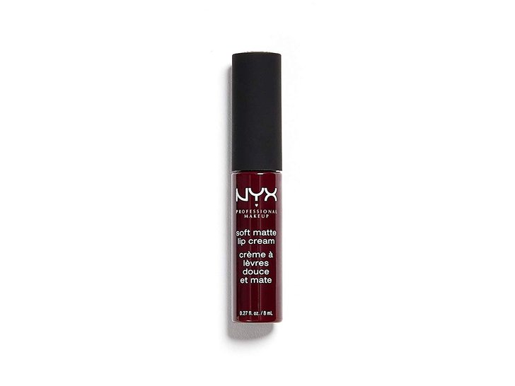 5 Rekomendasi Lipstik yang Cocok Untuk Kulit Sawo Matang - Burgundy