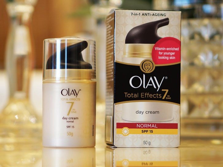 OLAY Total Effect 7 in 1 SPF 15 - Packaging