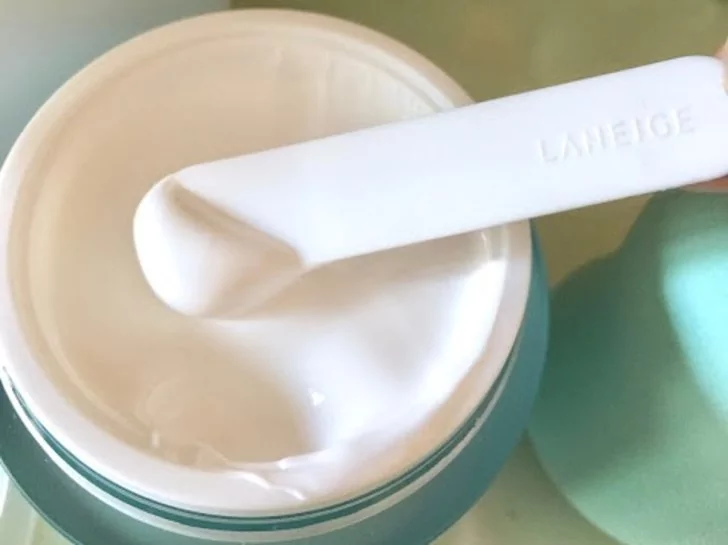 Tekstur Laneige White Dew Tone-up Cream