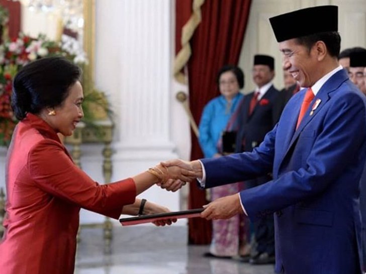 Ibu Bintang Puspayoga Dilantik Presiden Joko Widodo