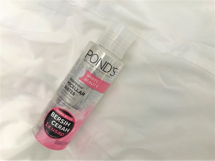 Packaging Pond’s White Beauty Brightening Micellar Water