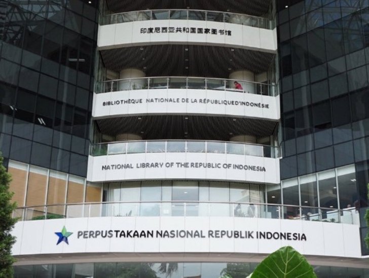 Tempat Pacaran di Jakarta - Perpustakaan Nasional