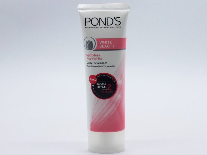 Pond’s White Beauty Spot-less Rosy White Daily Facial Foam