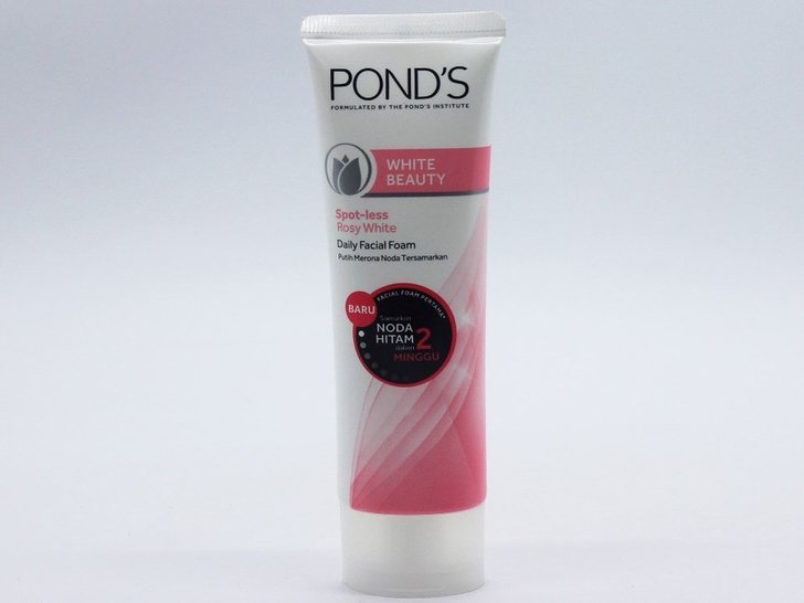 Pond’s White Beauty Spot-less Rosy White Daily Facial Foam