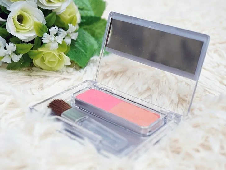 Packaging Wardah Blush On