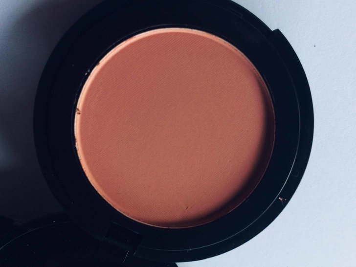 Tekstur Focallure Color Mix Blush On