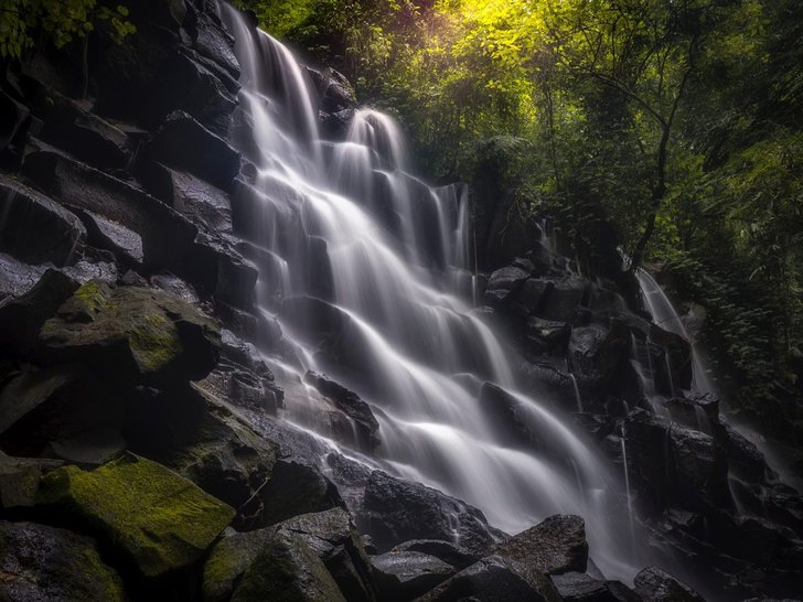 Tempat Wisata Anti Mainstream di Bali - Air Terjun Kanto Lampo