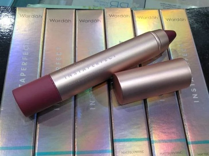 Packaging Wardah Instaperfect Mattecentric Lip Crayon