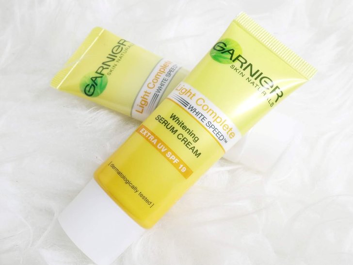 Krim Pemutih Wajah - Garnier Light Complete Whitening Serum Cream