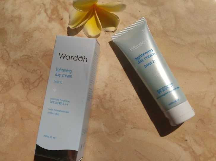 Wardah Lightening Day Cream SPF 30