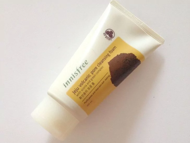Packaging Innisfree Jeju Volcanic Pore Cleansing Foam