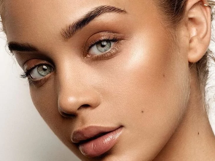 Dewy Makeup