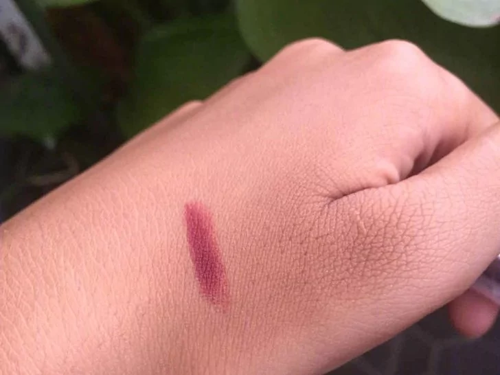 BRUNBRUN Paris Matte Crème Lipstick - Tekstur