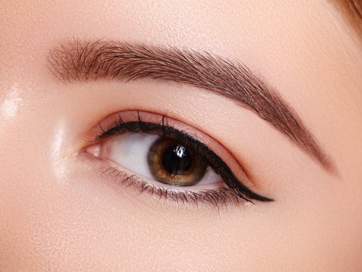 Tren Make-up Tahun 2020 - Eyeliner tipis