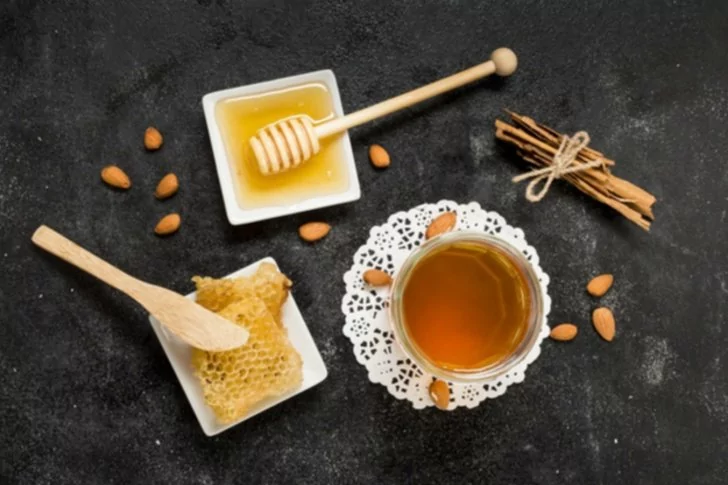 Masker Madu dan Kayu Manis